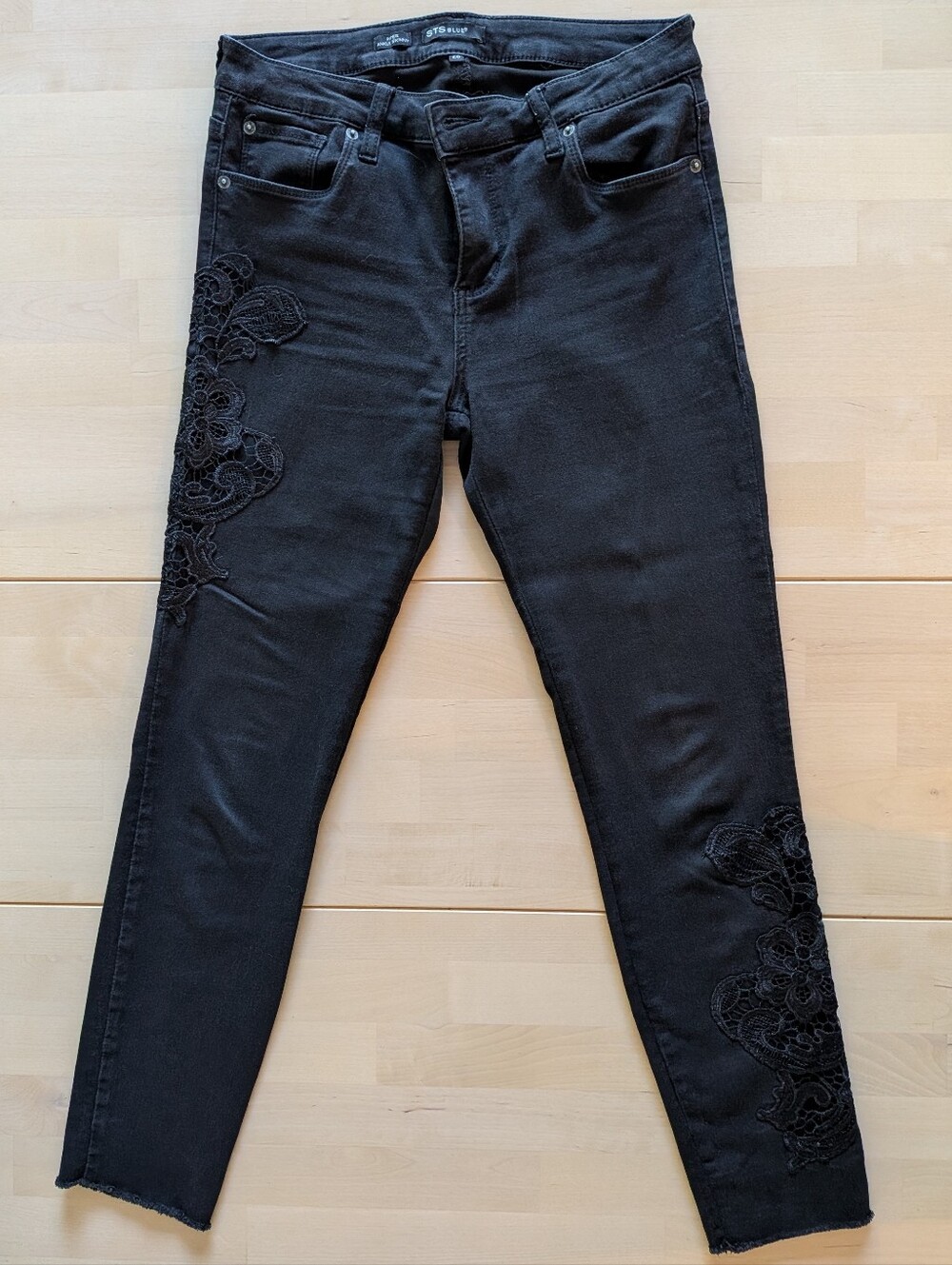 STS Blue Piper Ankle Skinny Black Low Rise Raw Hem Size 25